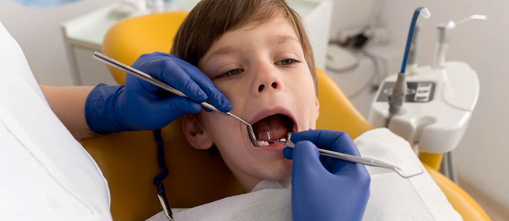 Бруксизм у детей: причины скрежета зубами во сне у ребенка