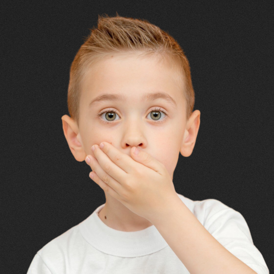 Что делать, если ребёнок выбил зуб